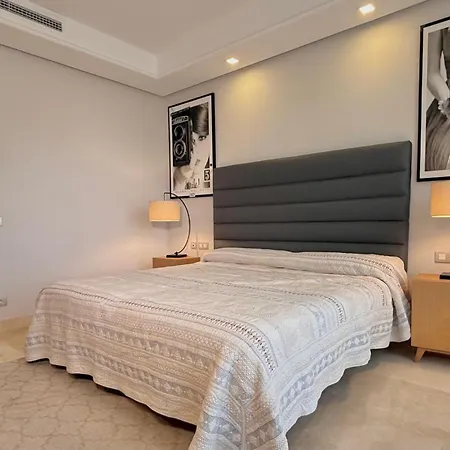 Unique Duplex Penthouse On Golden Mile *