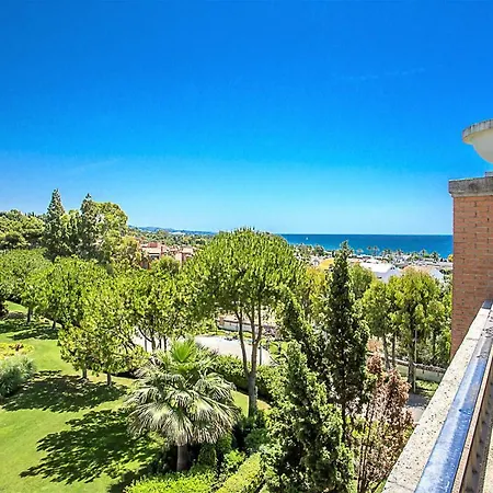 Unique Duplex Penthouse On Golden Mile *